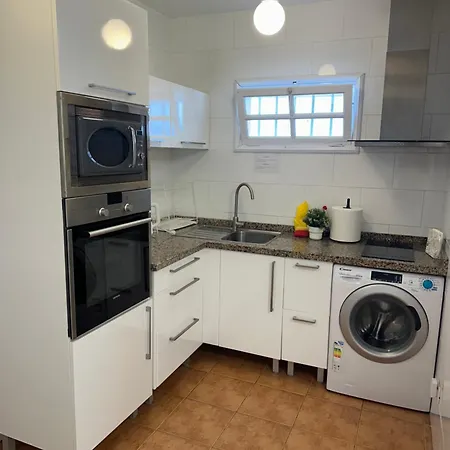 Malva 푸에르토 델 카르멘